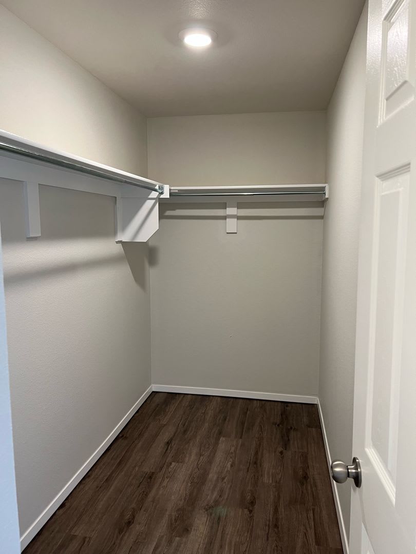 Leasing Special 1 2 Off First Months Rent Backyard Fencing Included Beautiful Brand New Homes Carley Crossings – photo 5