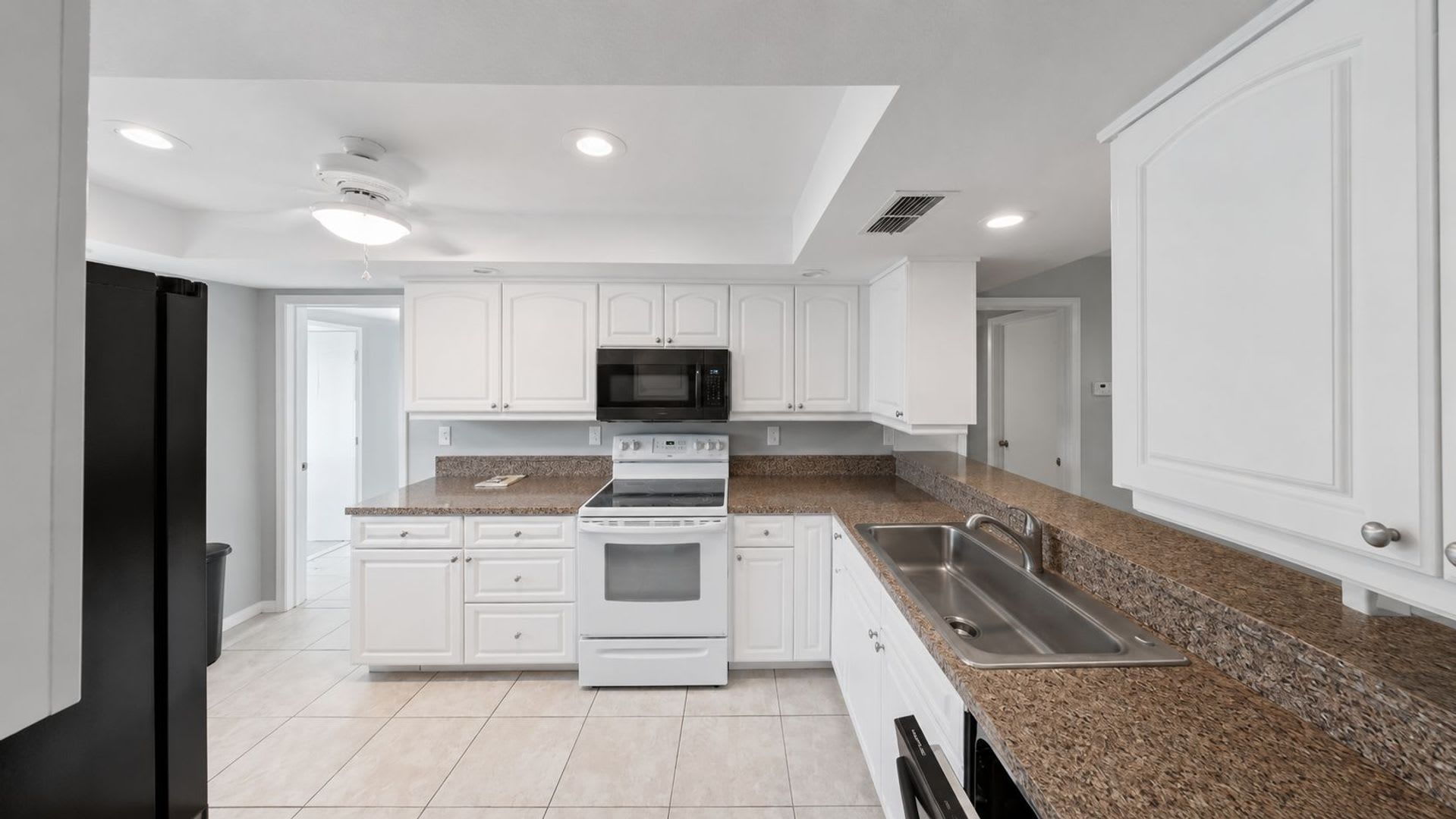 2 Bedroom Home With Community Pool For Rent In Sebring Fl – photo 2