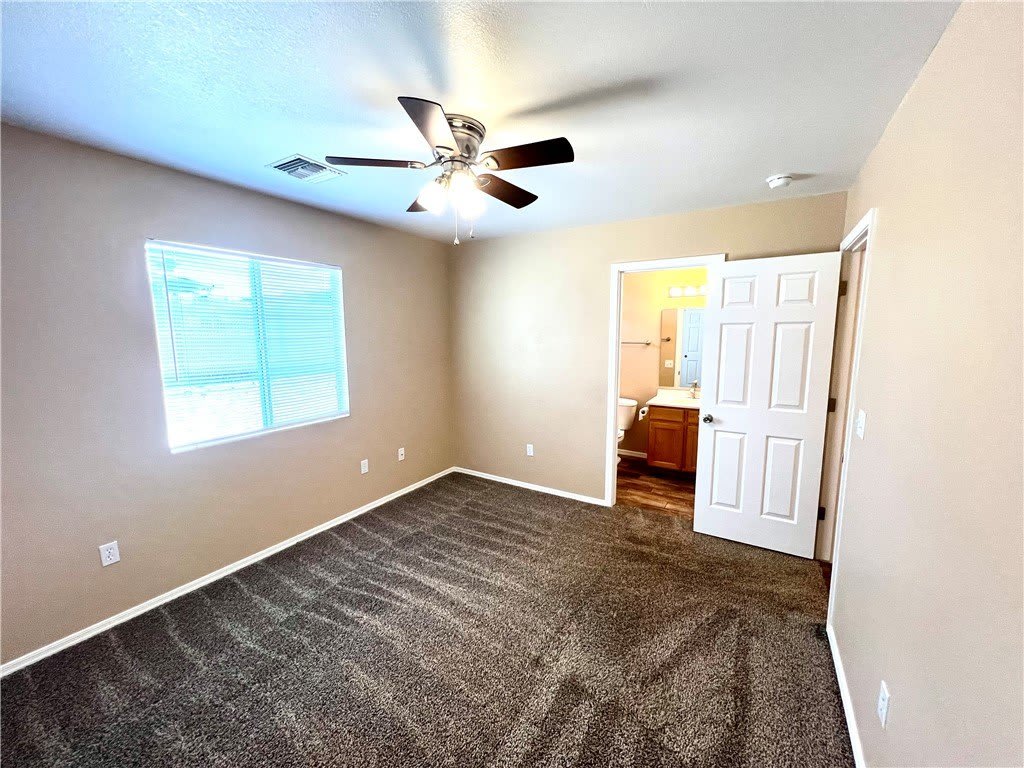 848 Roadrunner Drive – photo 5
