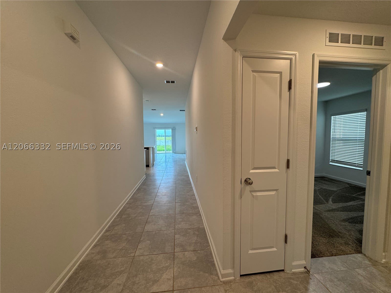 640 Daring Dr – photo 3