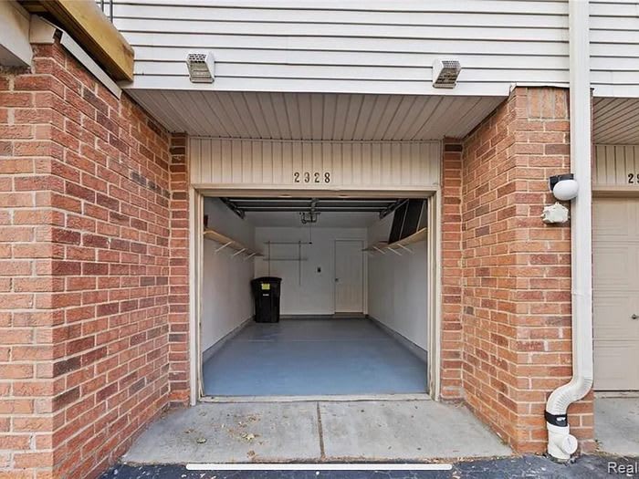 2928 Prince Hall Drive – photo 3
