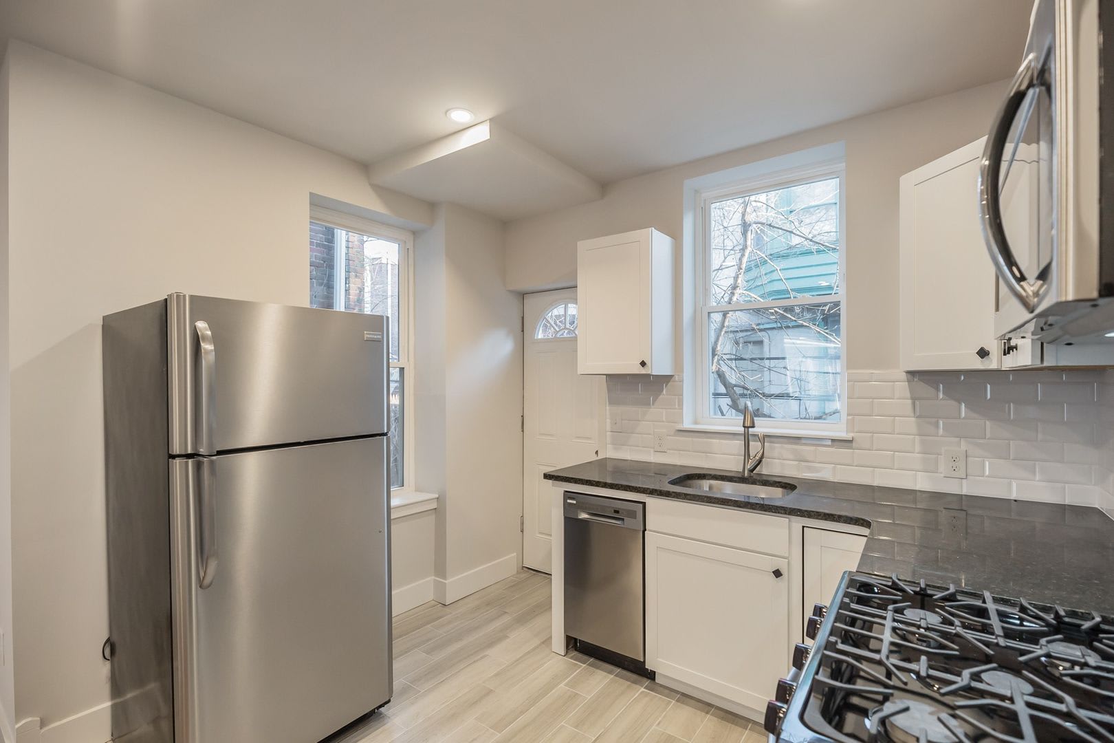 Bright And Open 2 Bedroom 1 Bath In West Philly Pet Friendly – photo 4
