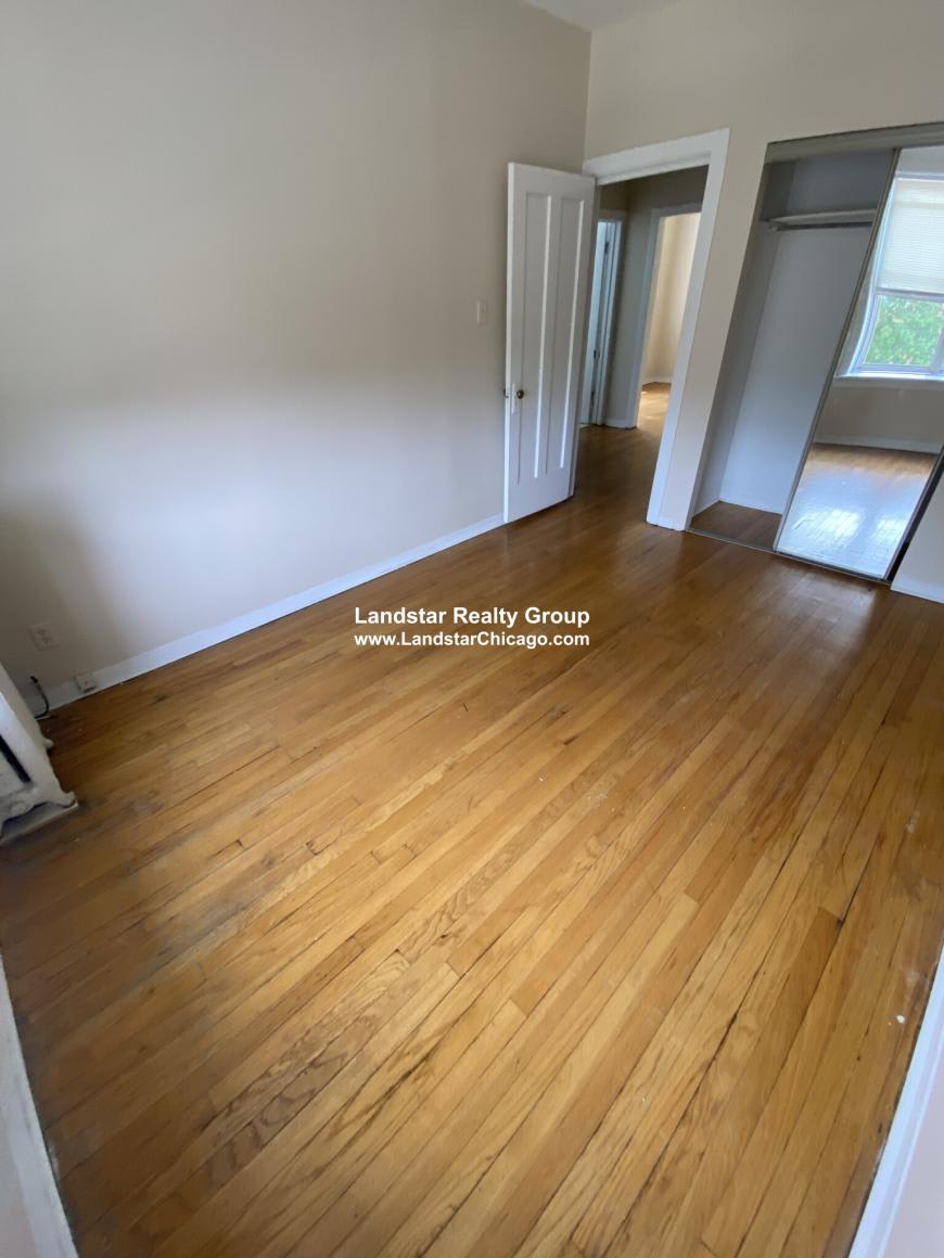 4254 North Mozart – photo 3