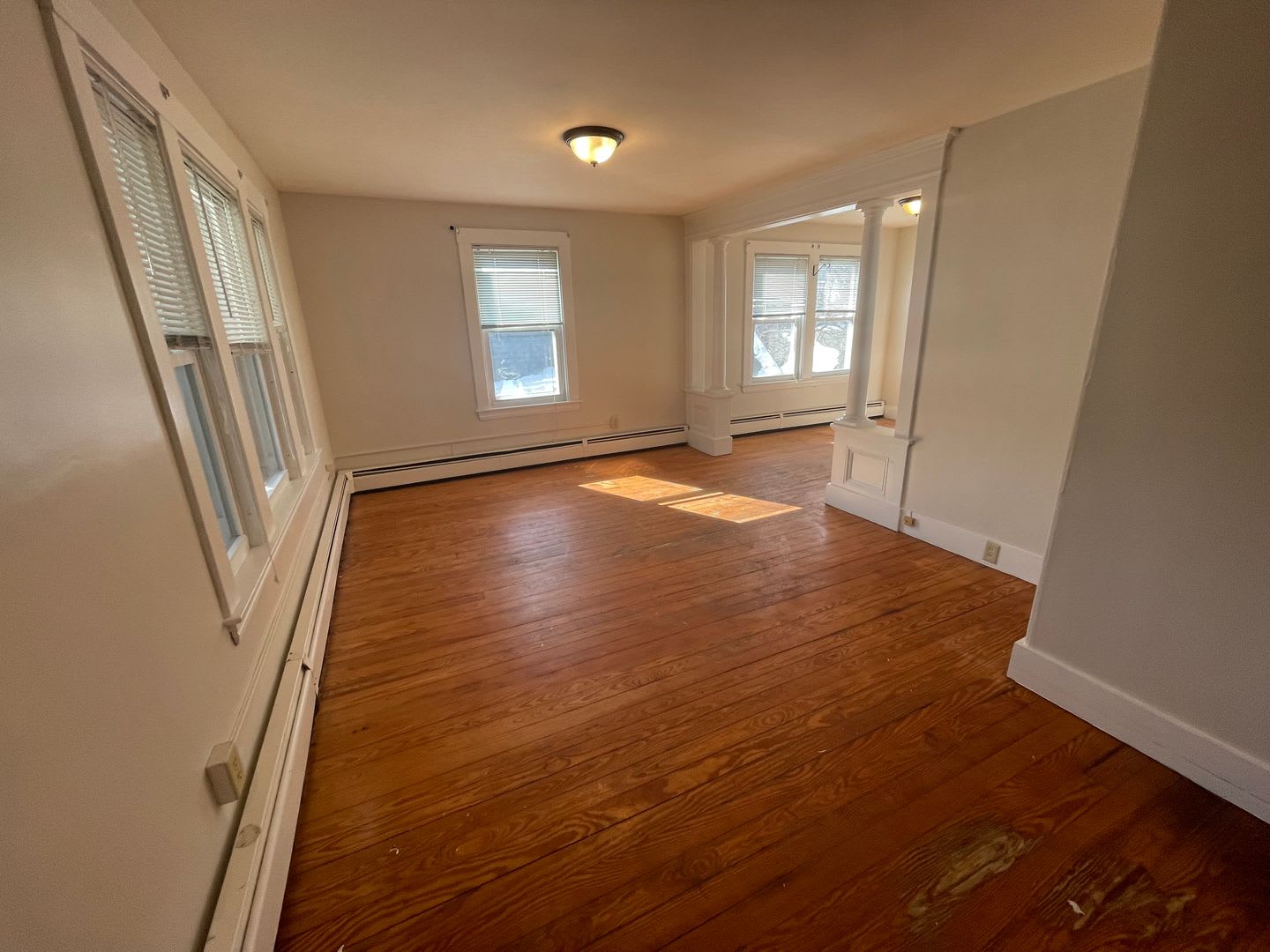 2BR/1BA, WD Hookups, Parking! – photo 4