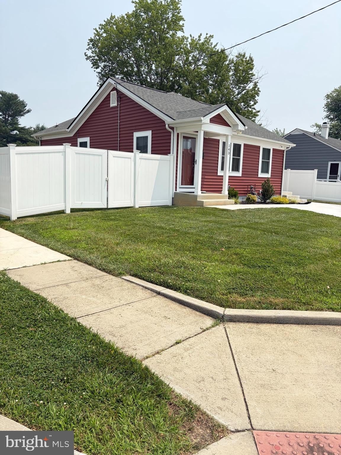 143 Bannister Avenue – photo 2