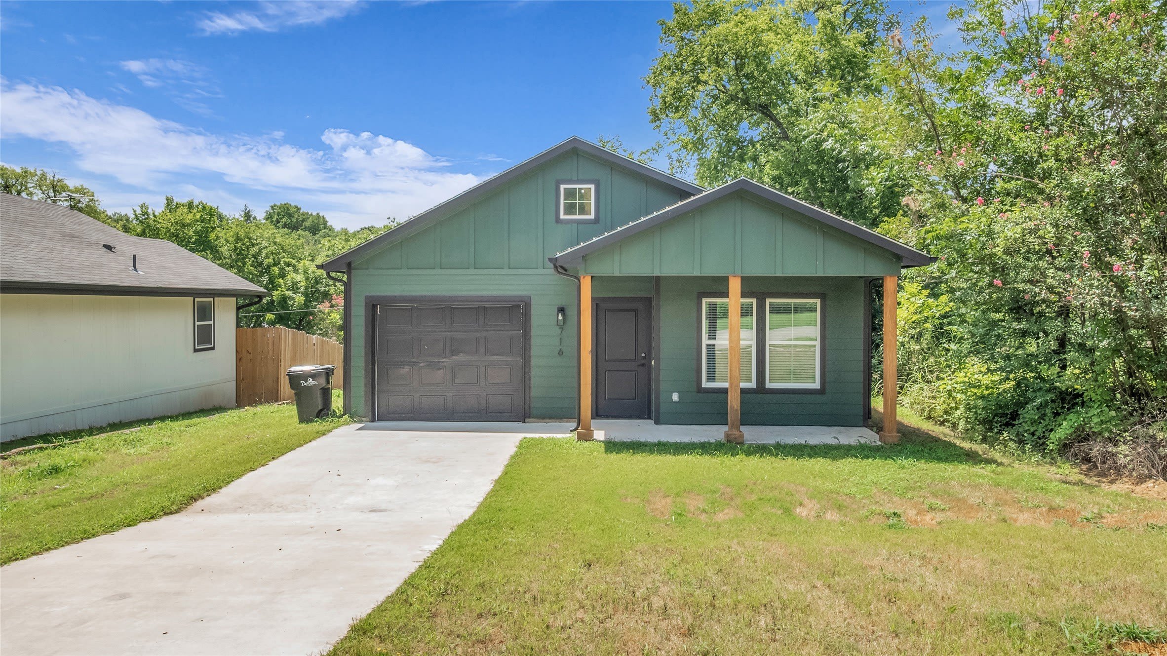 716 E Chestnut Street – photo 2