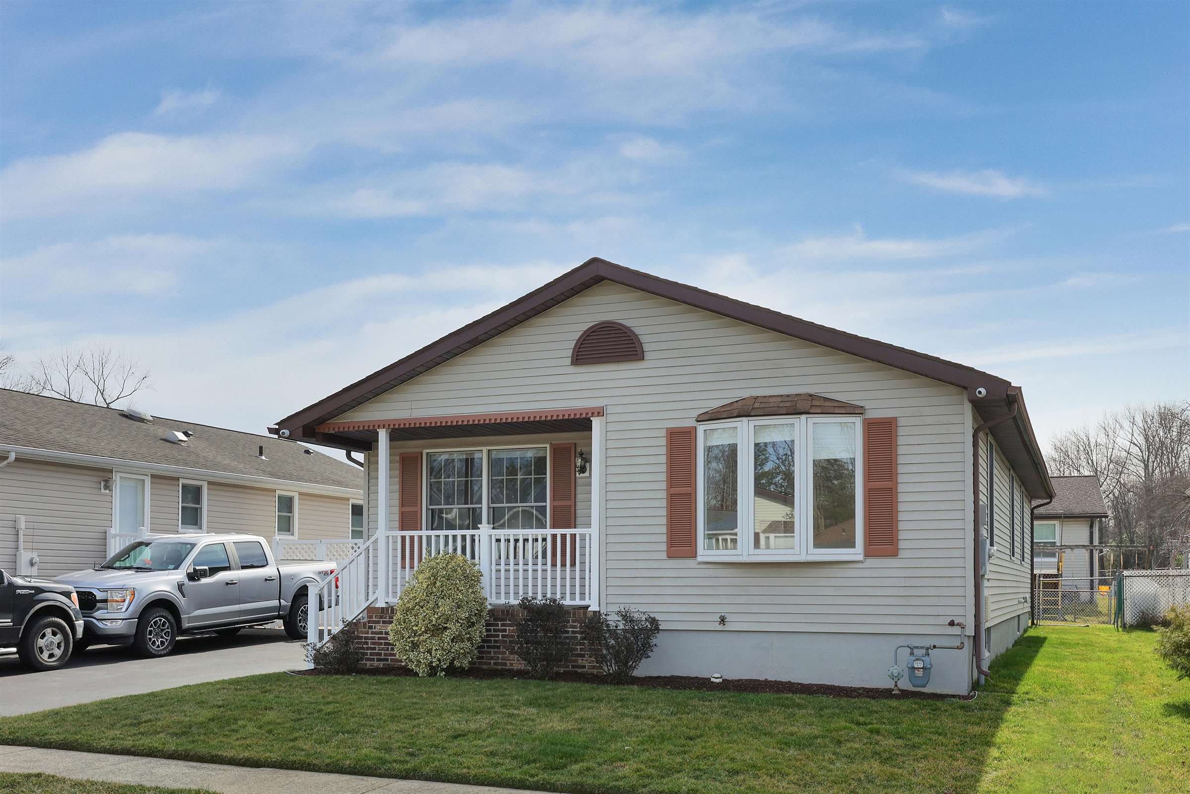 16 Pine Tree Lane – photo 2