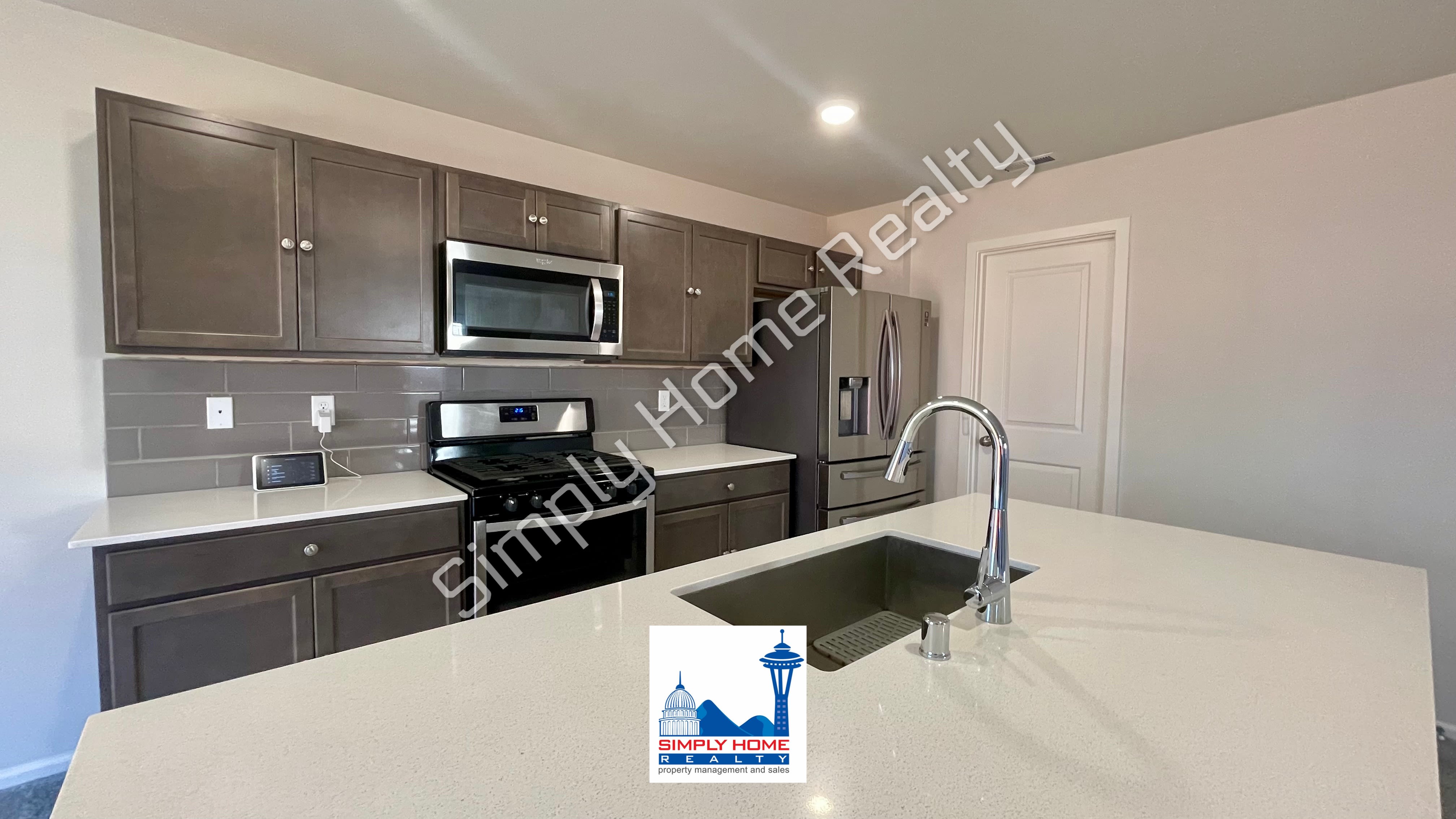 9118 Lady Slipper St SE – photo 5