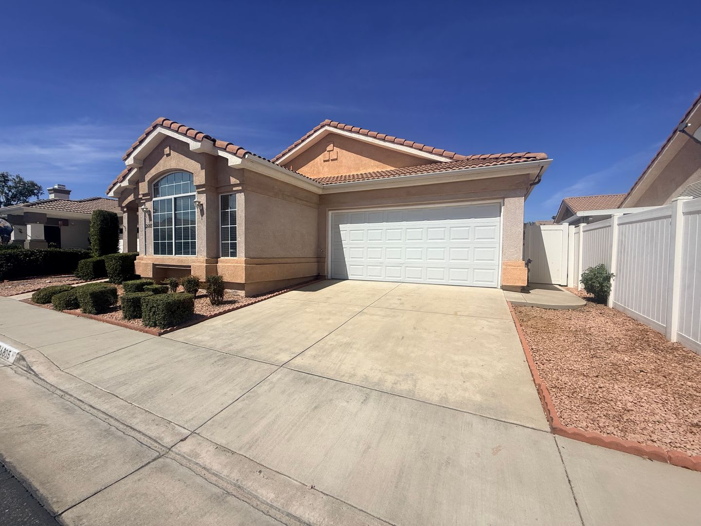 A wonderful opportunity for anyone looking for a spacious, comfortable home in a peaceful 55+ community! – photo 2