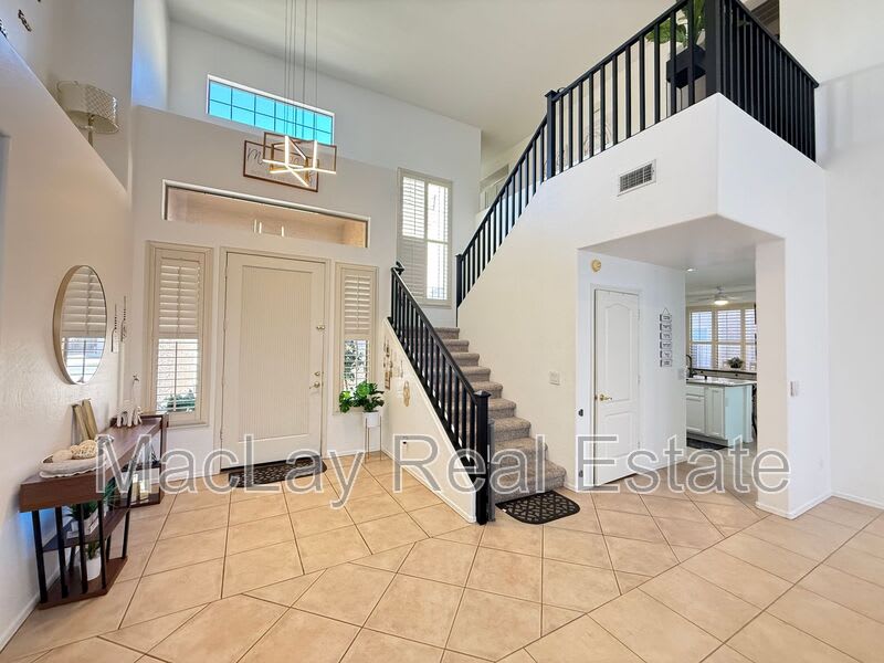 757 W Aloe Pl – photo 3