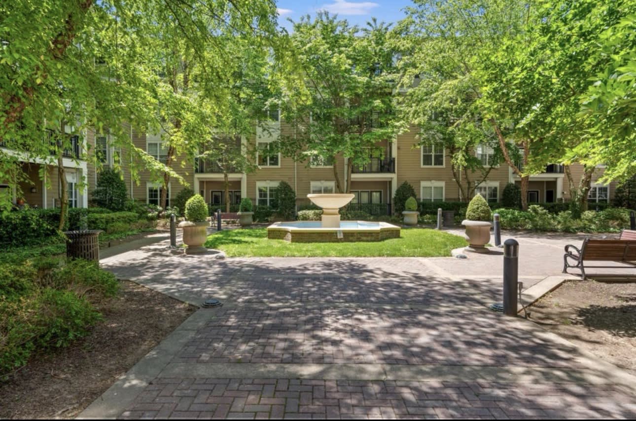 501 Hungerford Drive – photo 1