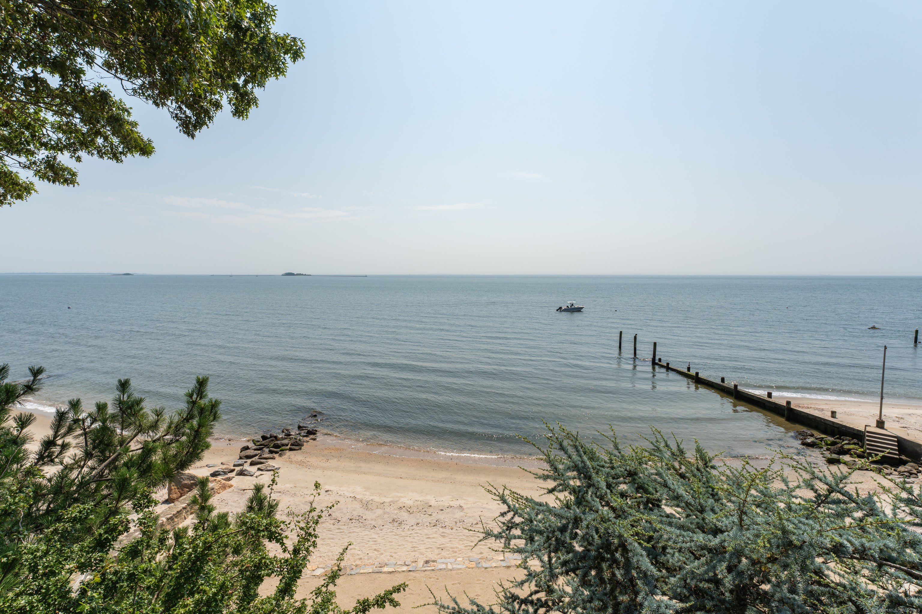 55 Shore Road – photo 2