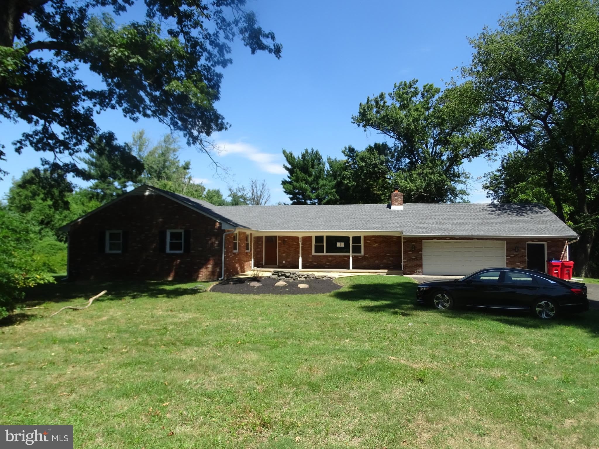 449 Street Road – photo 1