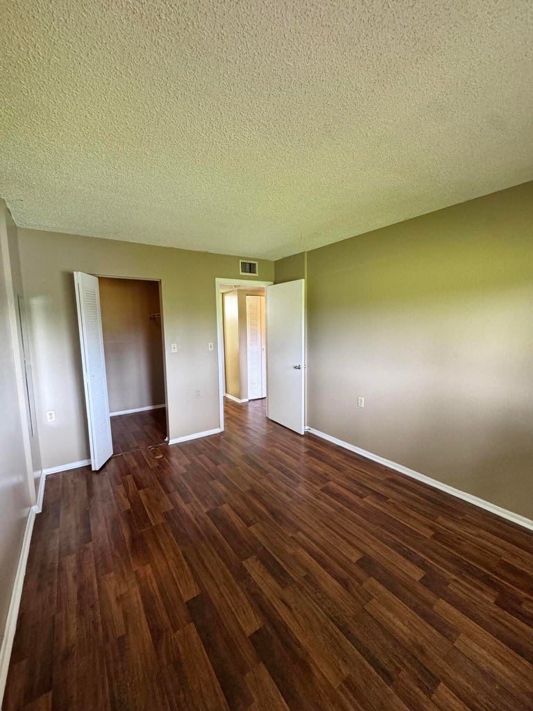 1167 Benoist Farms Rd – photo 3