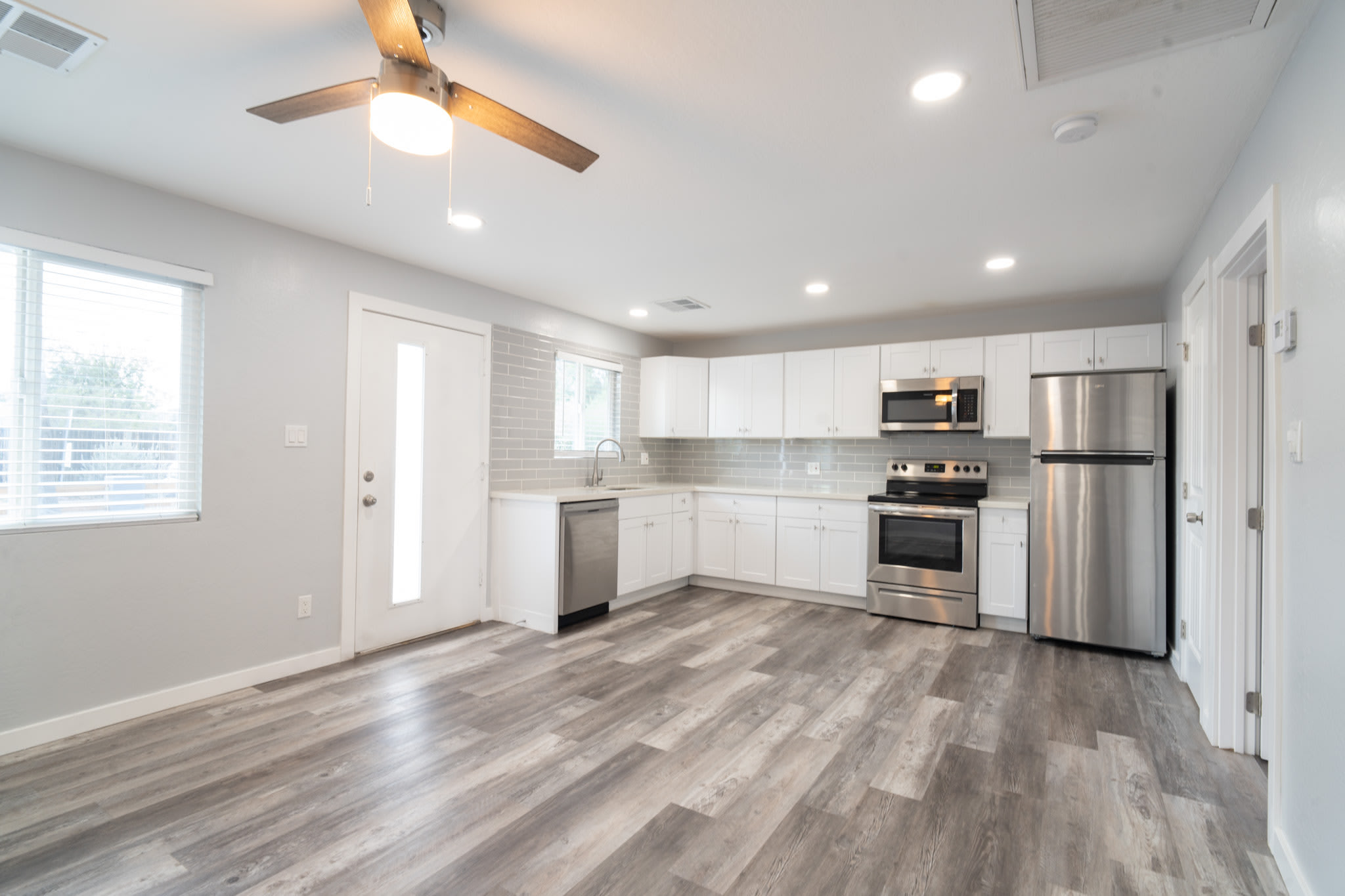 1421 South Rita Lane – photo 4