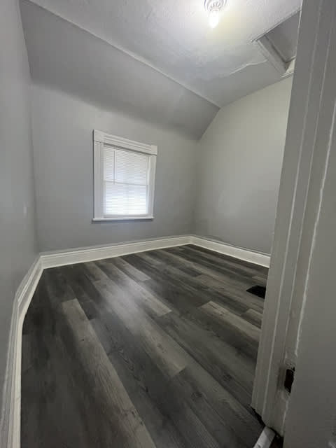 124 Seventh St – photo 2