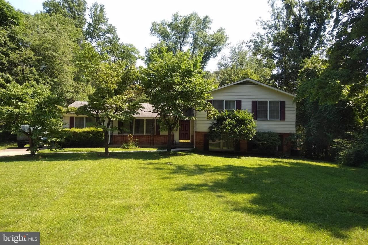 9911 Stoughton Rd – photo 2