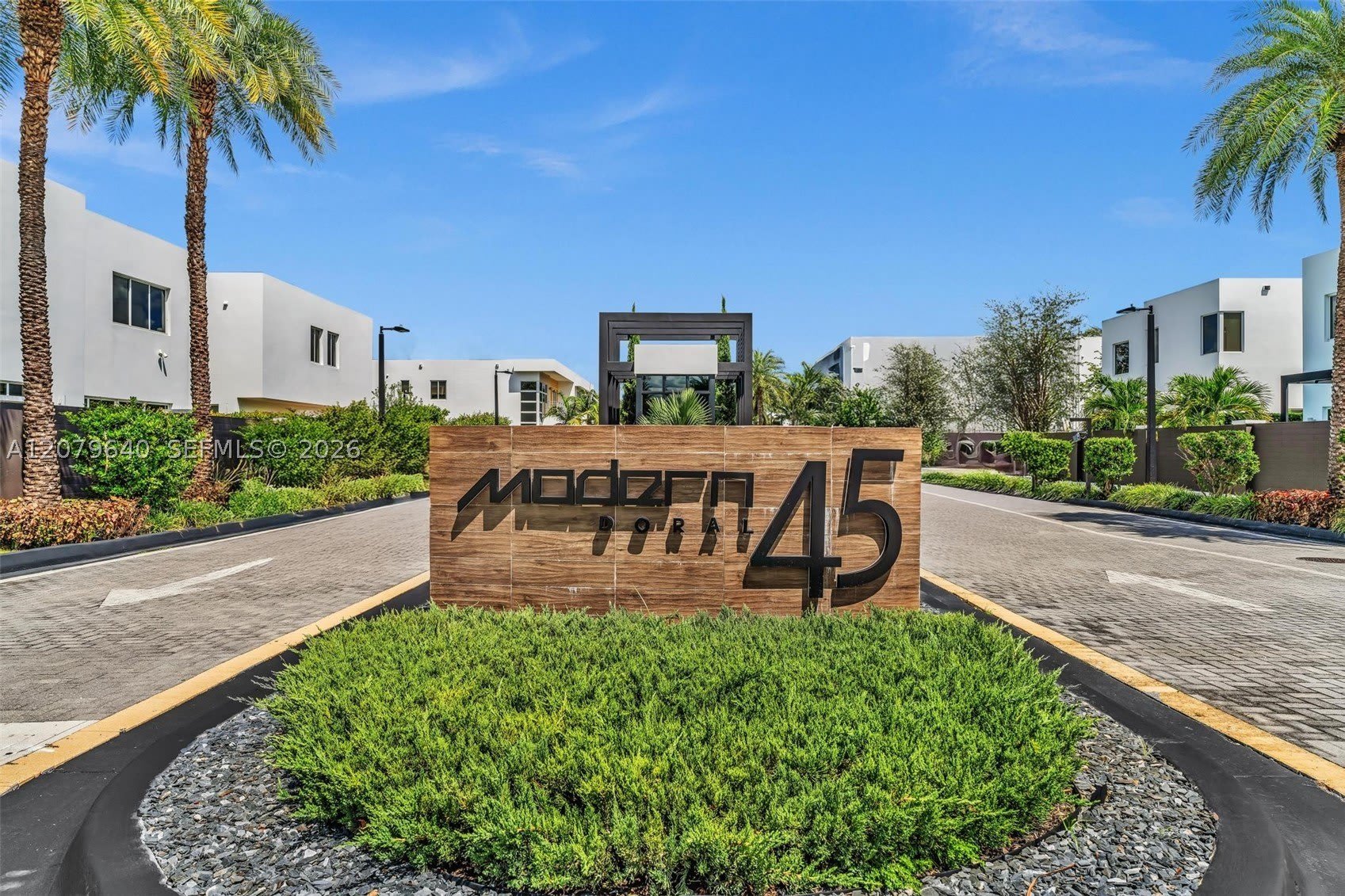 9870 Nw 74Th Ter – photo 3