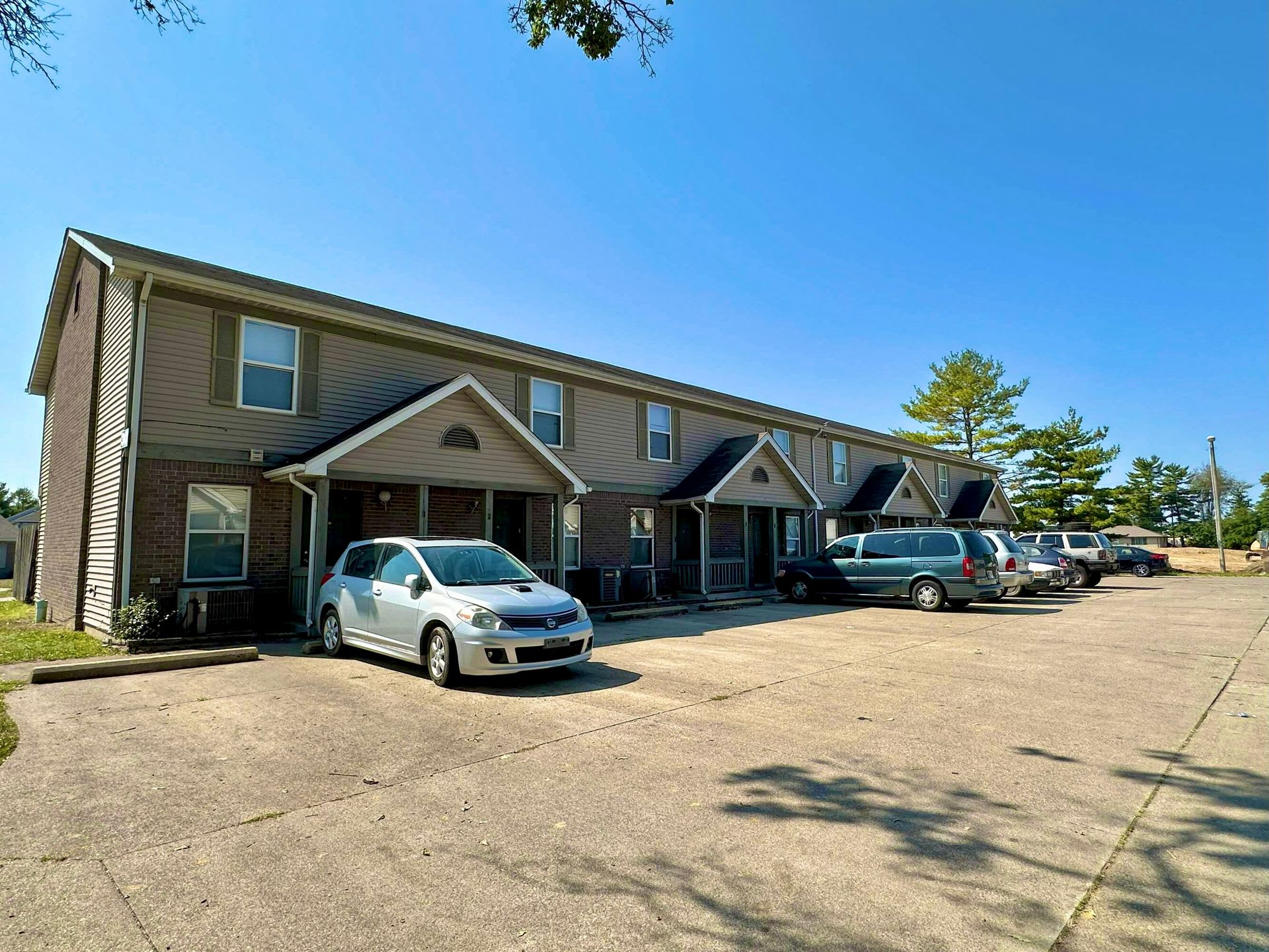 10 Emerald Pines – photo 4