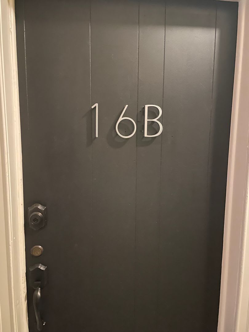 Long Term Rental in the Heart of Downtown! – photo 5