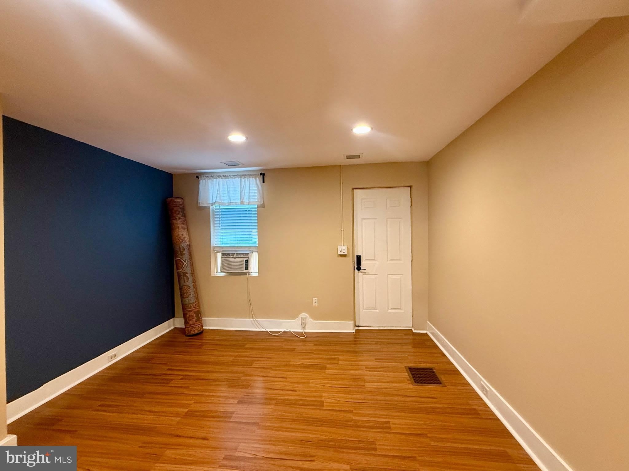 367 E Hector Street – photo 3