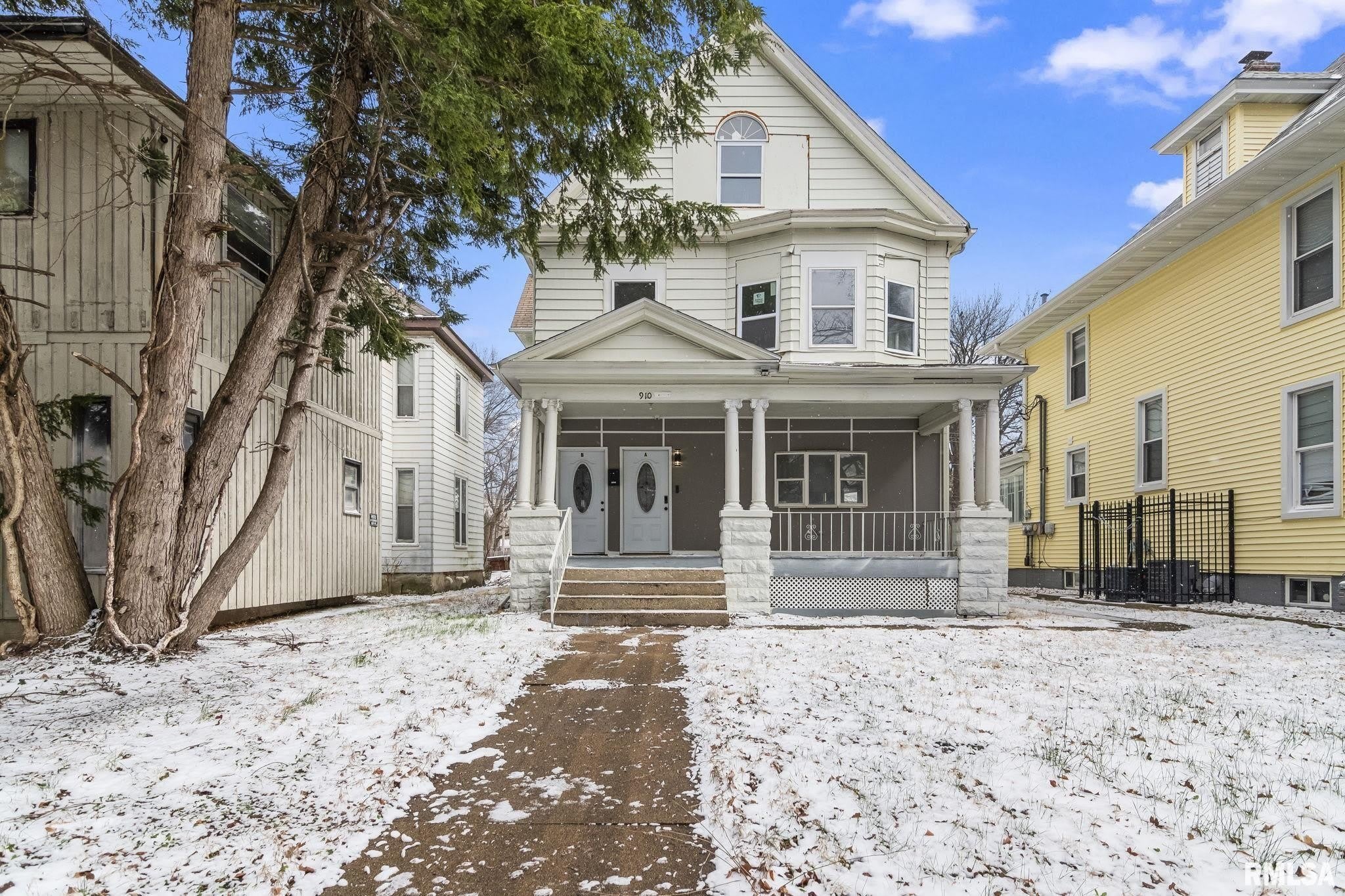 910 S 2ND Street – photo 1