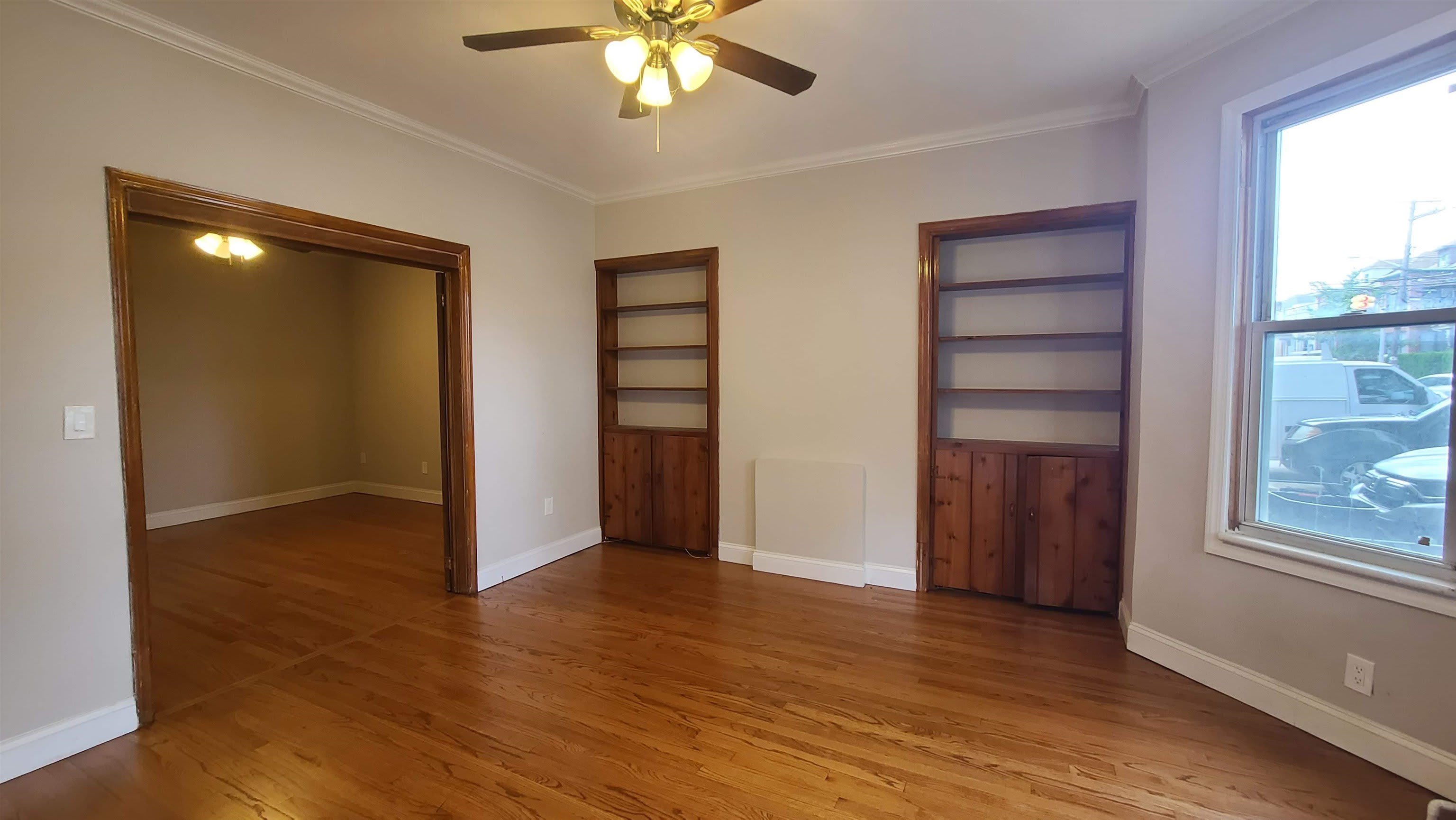 476 GREGORY AVE – photo 3