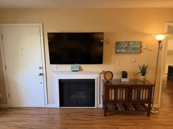 7610 Hollister Avenue – photo 5