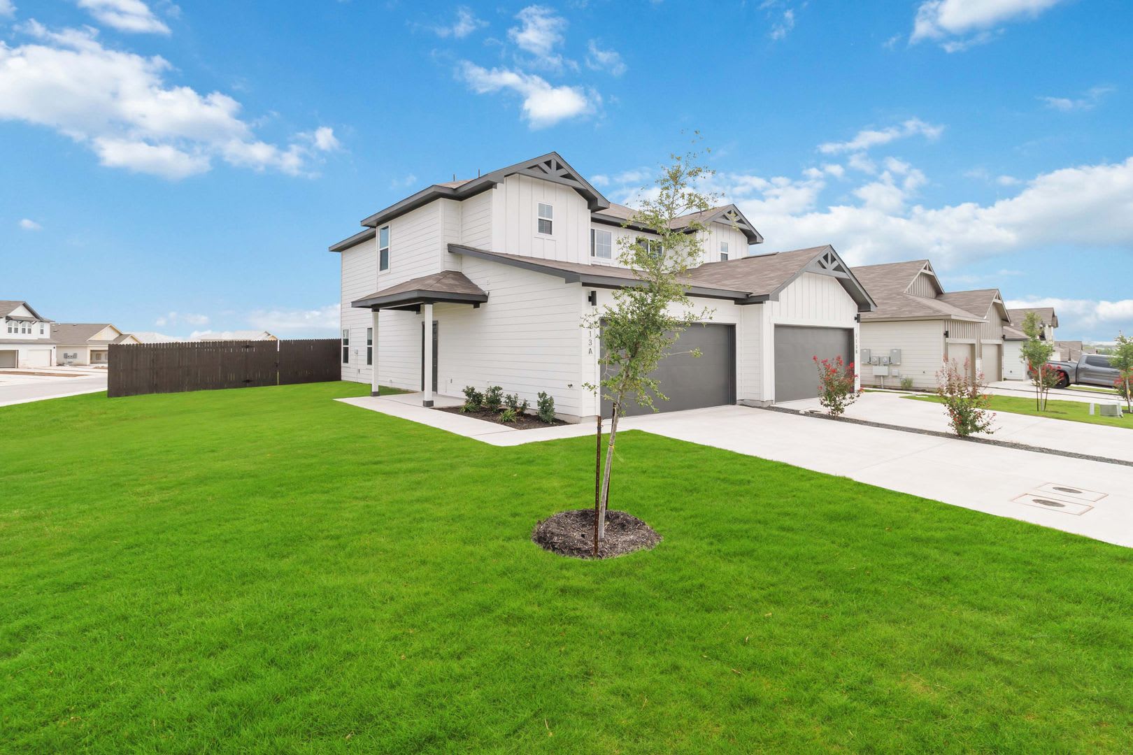 Brand-New 3-Bedroom Emma Park Townhome with Private Yard & 2-Car Garage – photo 2