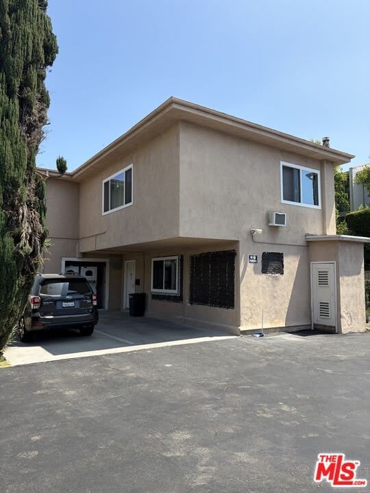 6150 Radford Ave – photo 2