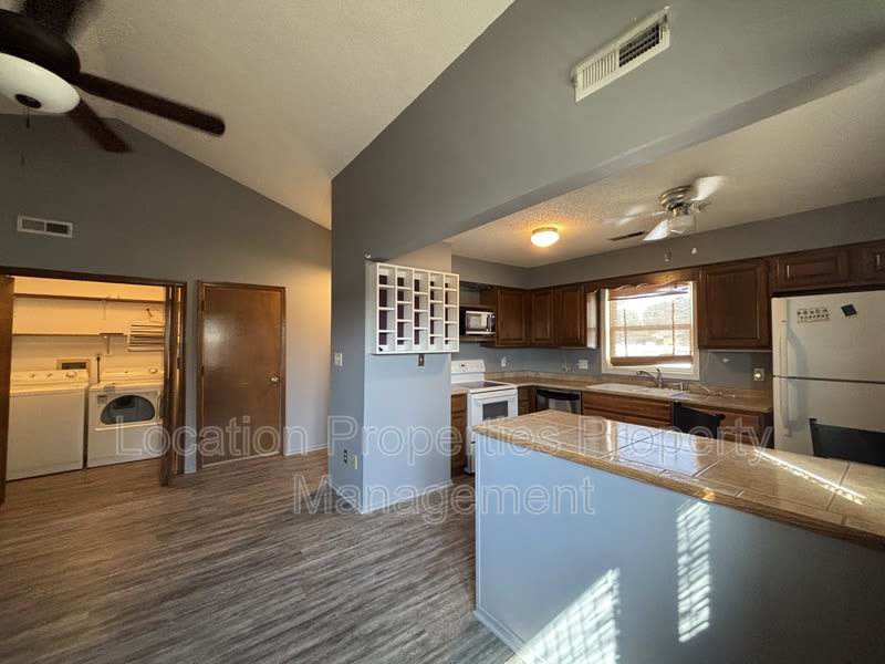 3822 Westland Place 1 – photo 3