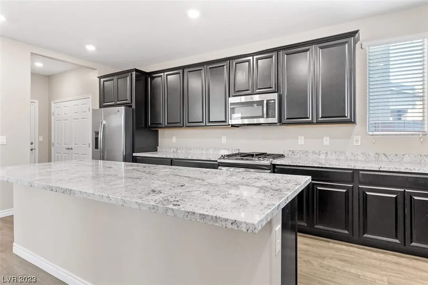 Modern 3Bed/3Bath/2Car Two story home located in North Las Vegas Home in Tule Springs – photo 5