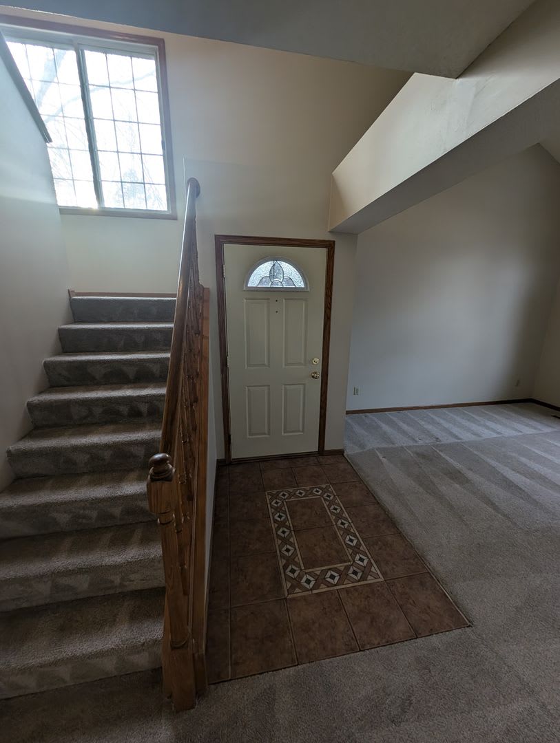 Beautiful 2bed 2bath Home in Mendota Heights – photo 4