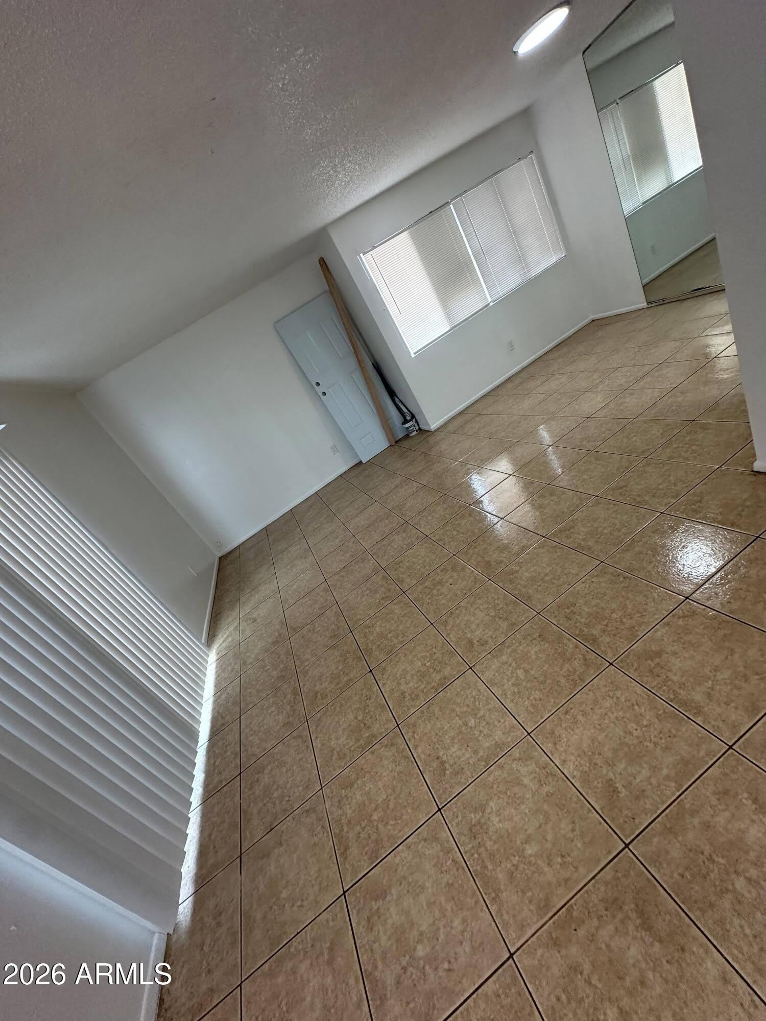 2684 N 43RD Avenue – photo 5