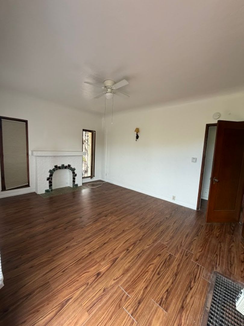 Beautiful Old Town Classic Bungalow! – photo 3