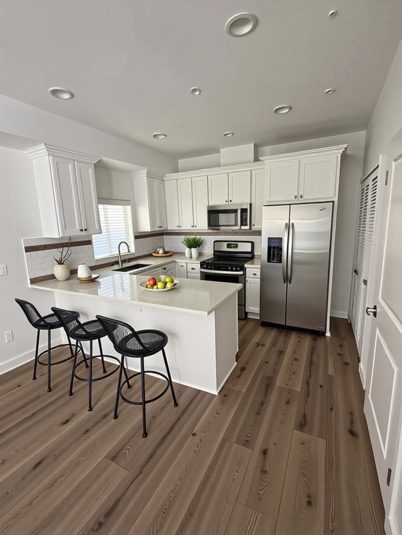 5133 5135 W Maplewood Ave – photo 1