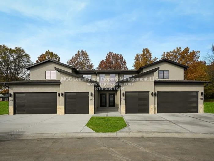 261 Beech Road – photo 1