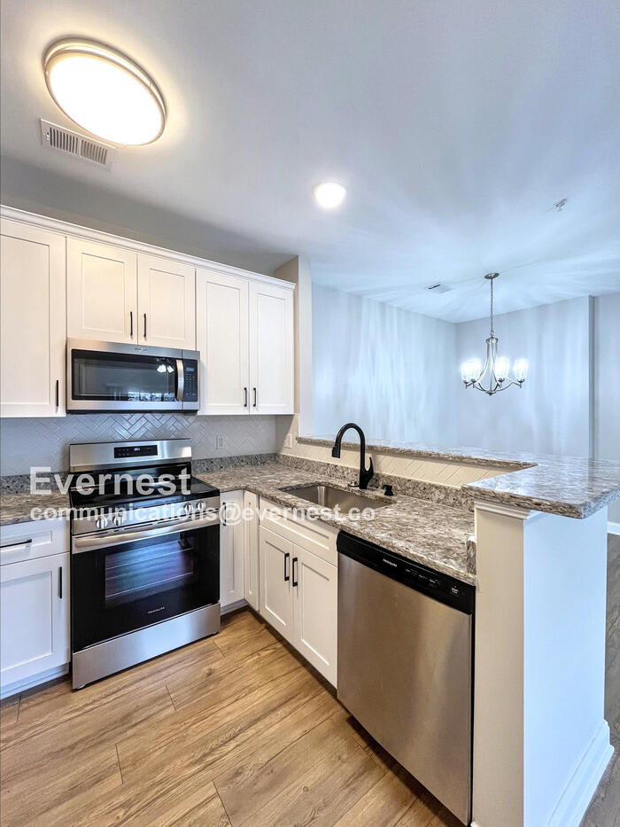 7234 Althorp Way – photo 4