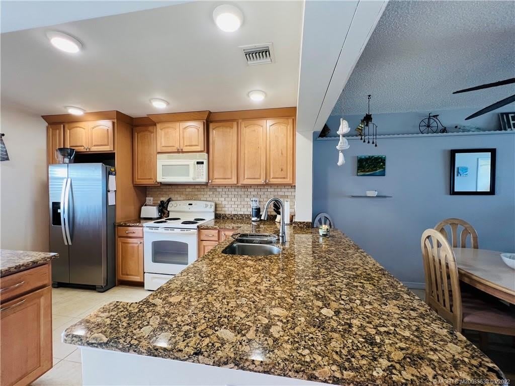 7430 S Ocean Drive – photo 5