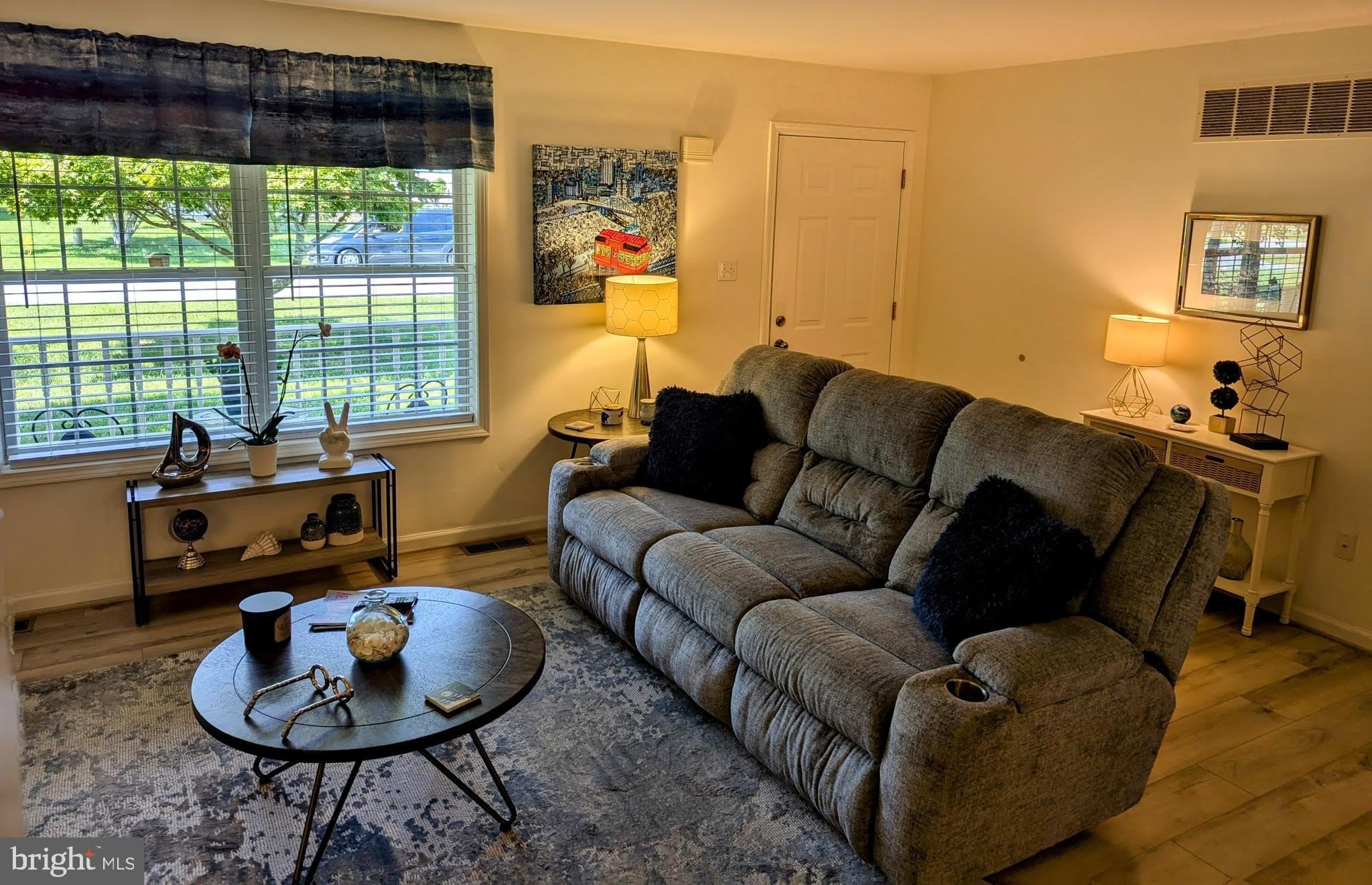 47 RADCLIFFE Drive – photo 5