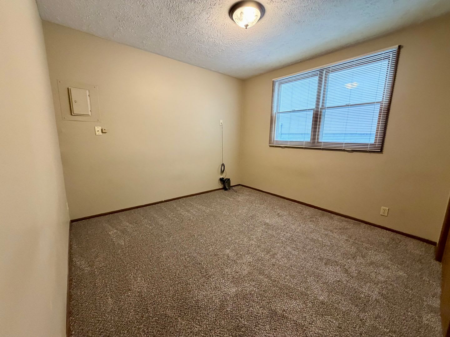 2 Bed 1 Bath Ground Level Duplex – photo 5