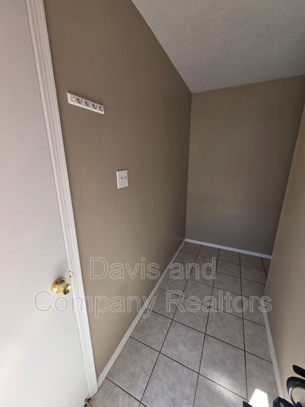 4412 St. Andrews Dr – photo 4