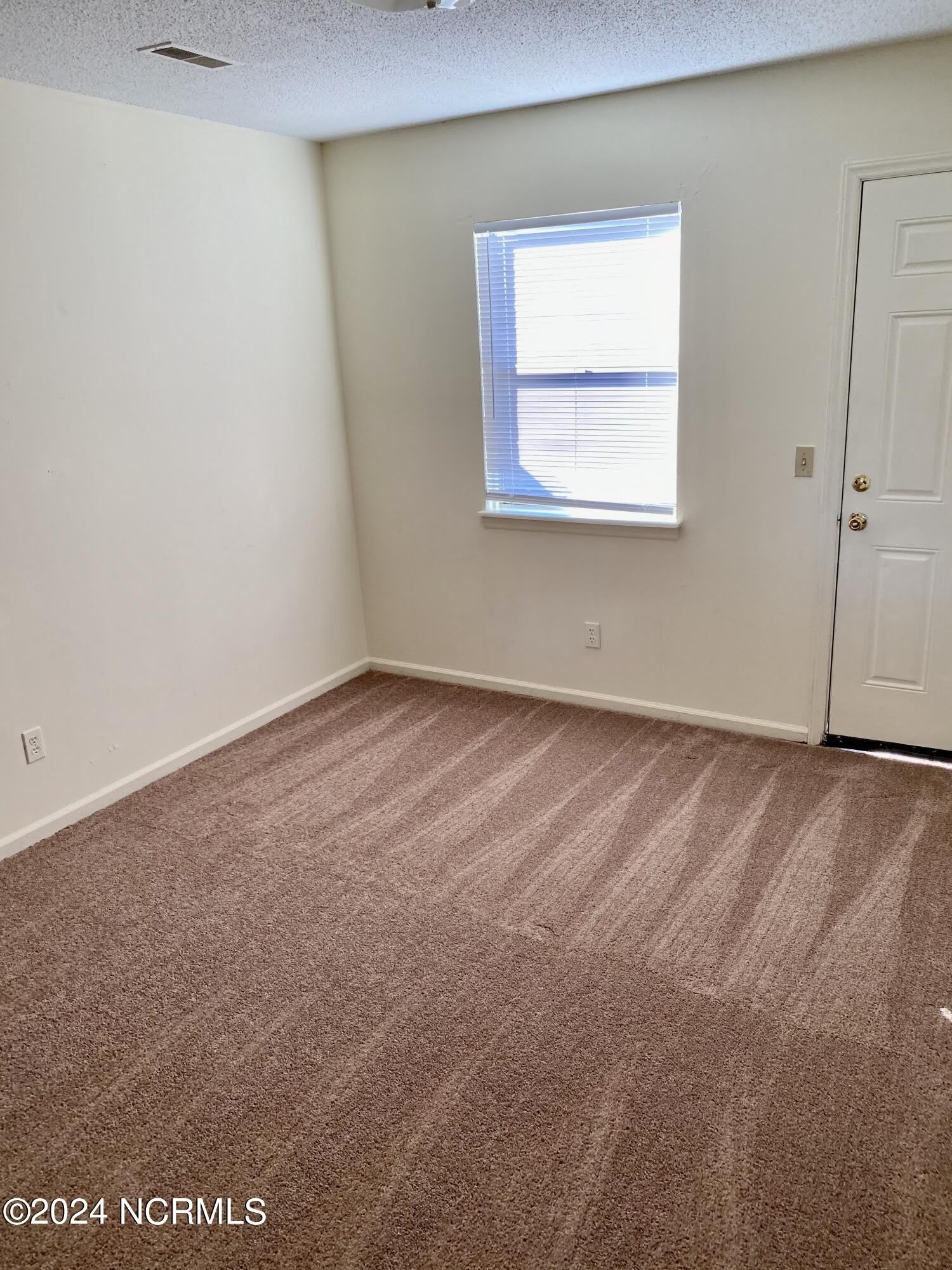 1085 Cheyenne Court – photo 4