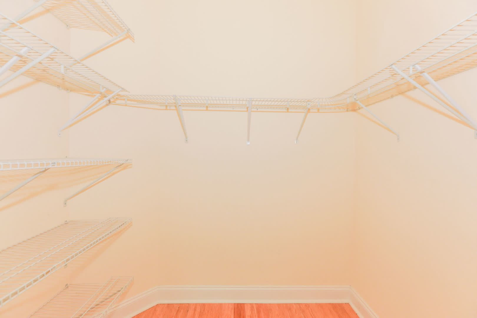 Edgewater Harbor Residential – photo 5