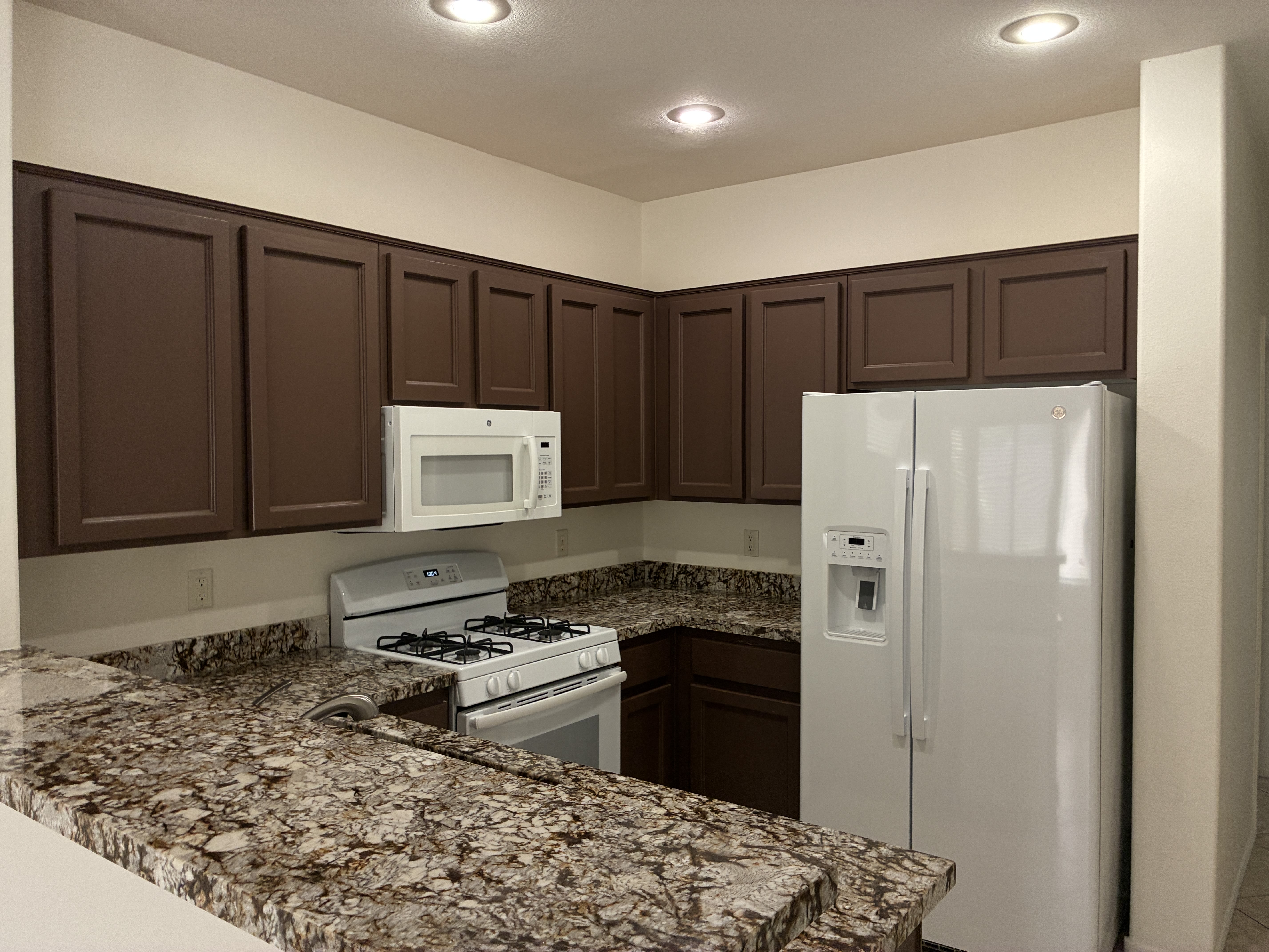 2581 Leighton Ave – photo 3