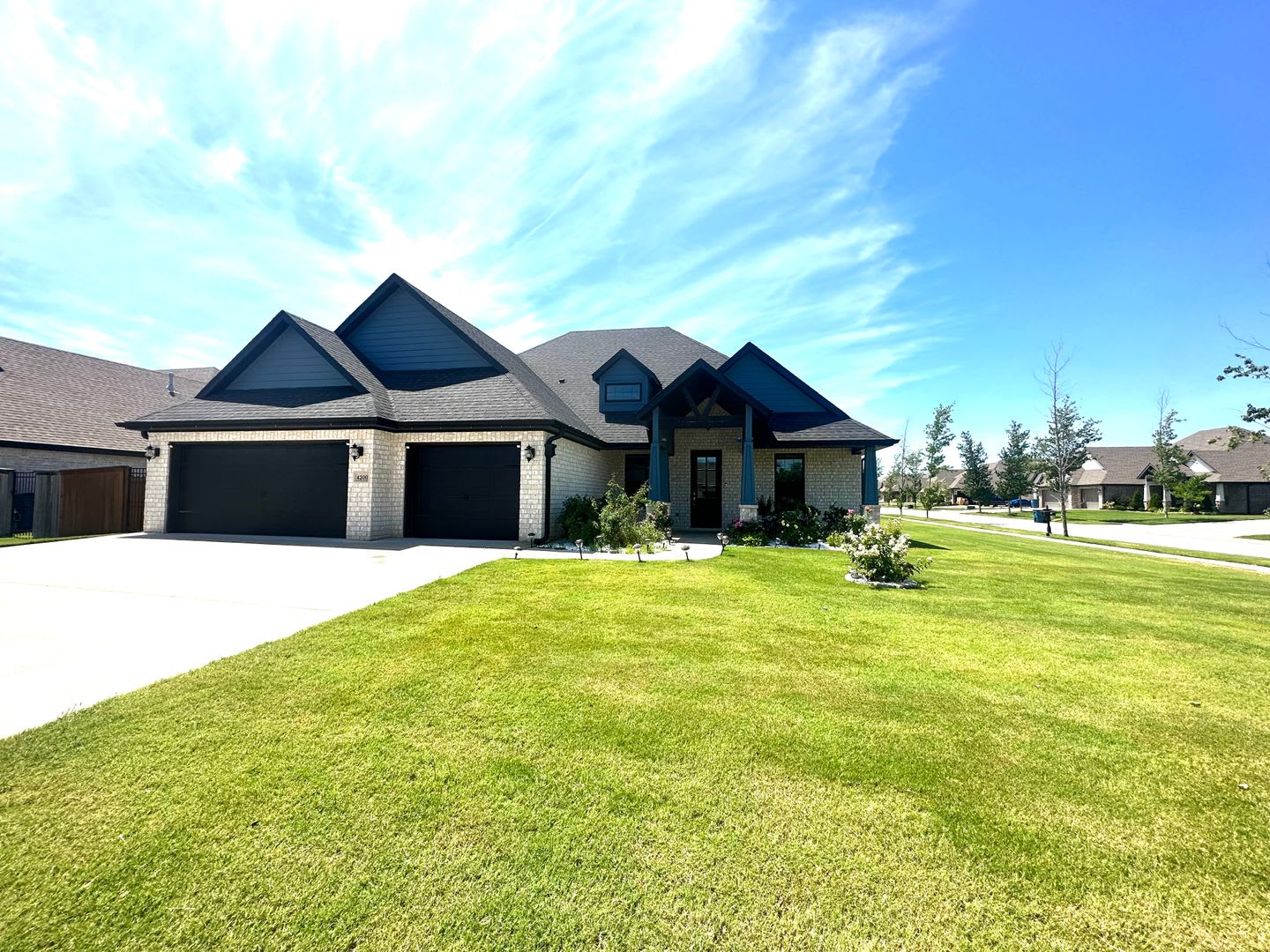 4 Bedroom/ 3 Bathroom Home for Rent in Bentonville, AR. – photo 2