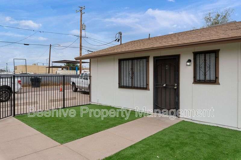 1634 E Monroe St – photo 4