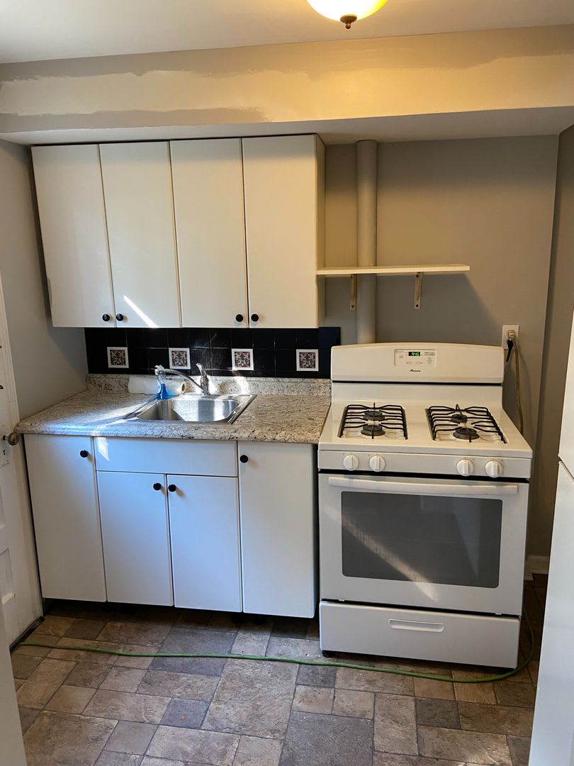 Cozy Two Bed Available Now – photo 4