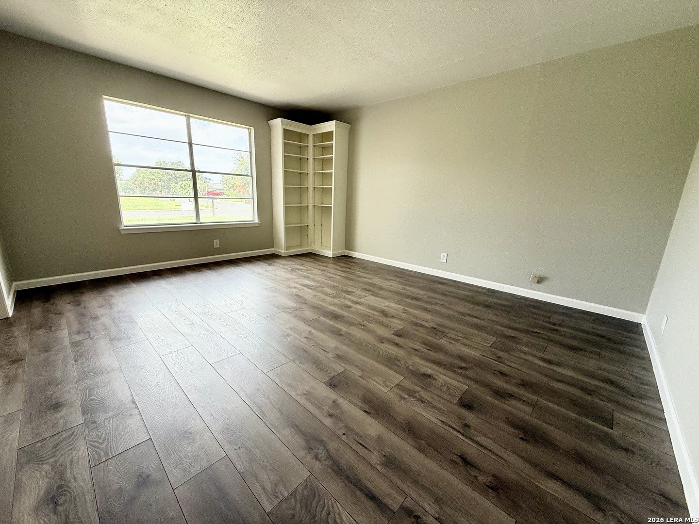 5522 GRAND LAKE DR – photo 4