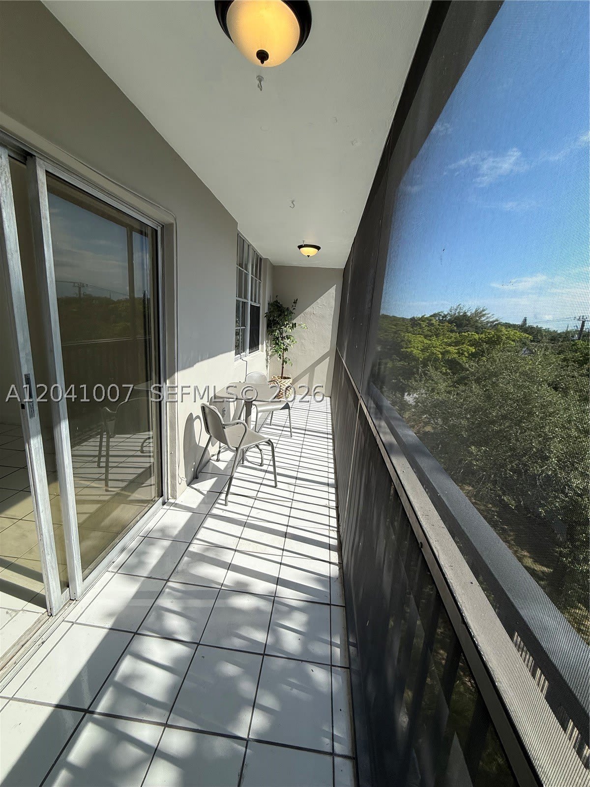 13455 NE 10th Ave – photo 4
